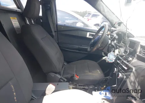 2021 Ford Police Interceptor z USA, uszkodzony, nr VIN 1FM5K8AB1MGB46690